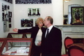 Л.Б.Нарусова знакомит В.В.Путина с экспозицией Музея становления демократии имени Анатолия Собчака. 19 февраля 2010 года