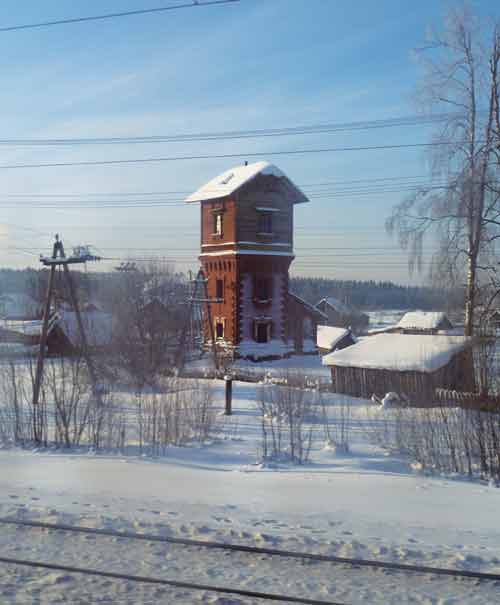 Водонапорная башня на станции Вандыш Северной железной дороги. 2011
