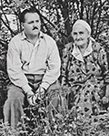 А.К.Гладков с матерью Т.А.Гладковой. 1957