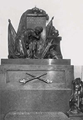И.П.Мартос. Памятник Павлу I в соборе усадьбы А.А.Аракчеева Грузино
