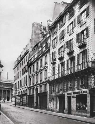 Дом, в котором располагалась переплетная мастерская Г.Левицкого на улице Одеон, 22, в Париже
