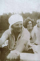 В.П.Киселева на веслах. Сзади — Н.А.Реформатская. Усолье. 1930