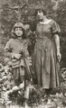 Марина Цветаева с дочерью Ариадной. Чехия. 1924