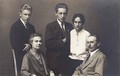 Семья Н.Реч (слева направо): Николай, мать, брат Вальтер, его жена Людмила, отец. 9 августа 1930 года