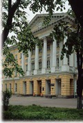 Дом Баташова на Яузе. Архитекторы Р.Казаков и М.Кисельников. 1798—1802