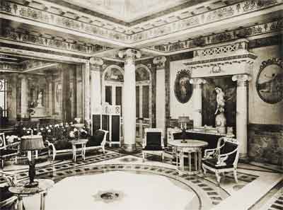Особняк А.И.Коншиной. Зал на втором этаже. Фотография начала XX века
