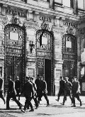 Освобожденные немецкие военнопленные на Невском проспекте. 1918