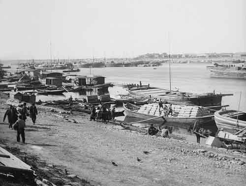 Рыбинск. Караваны на Волге. Фотография 1901 года
