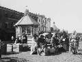 Торговки на пристани в Рыбинске. Фотография 1901 года