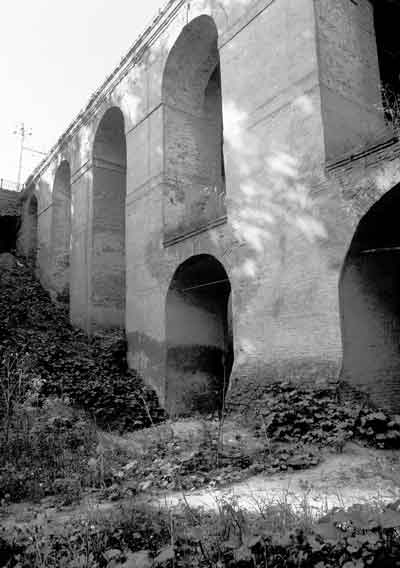 Калуга. Каменный мост. Вид из Березуйского оврага
